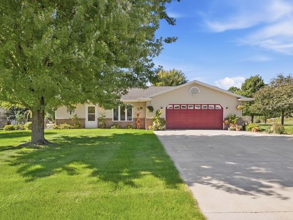 2782 Le Homme Dieu Hts Court NE, Alexandria, MN 56308