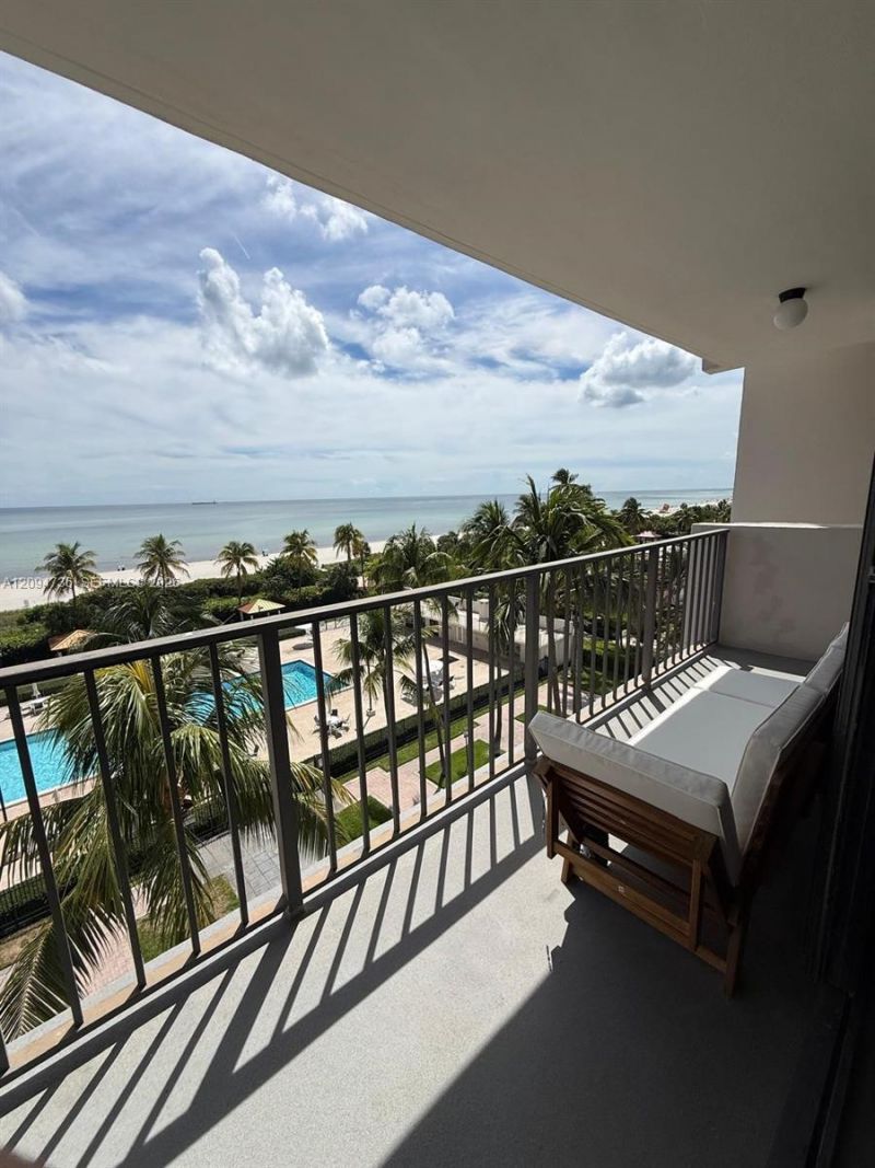 2625 Collins Ave, Unit 605, Miami Beach, FL 33140 Photo