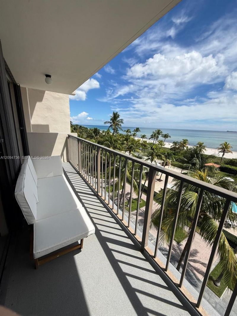 2625 Collins Ave, Unit 605, Miami Beach, FL 33140 Photo