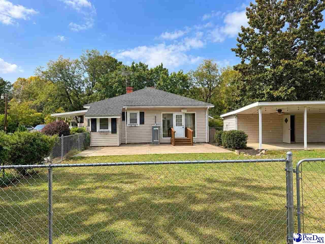 304 Chestnut St E Photo 29