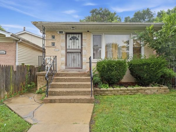 9340 S University Avenue , Chicago, IL 60619