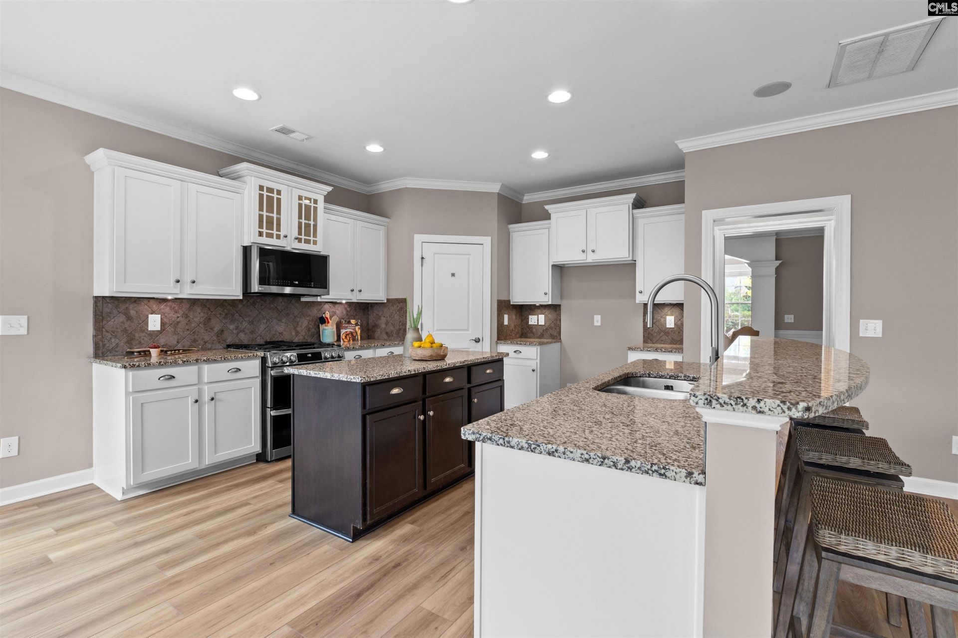 220 Indigo Hills Drive  Photo 8