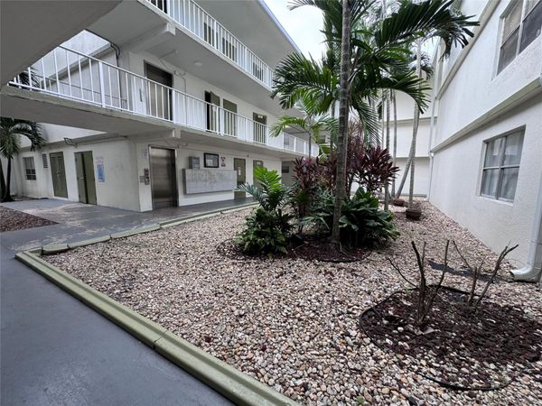 4205 N UNIVERSITY Drive, Unit 107, Sunrise, FL 33351