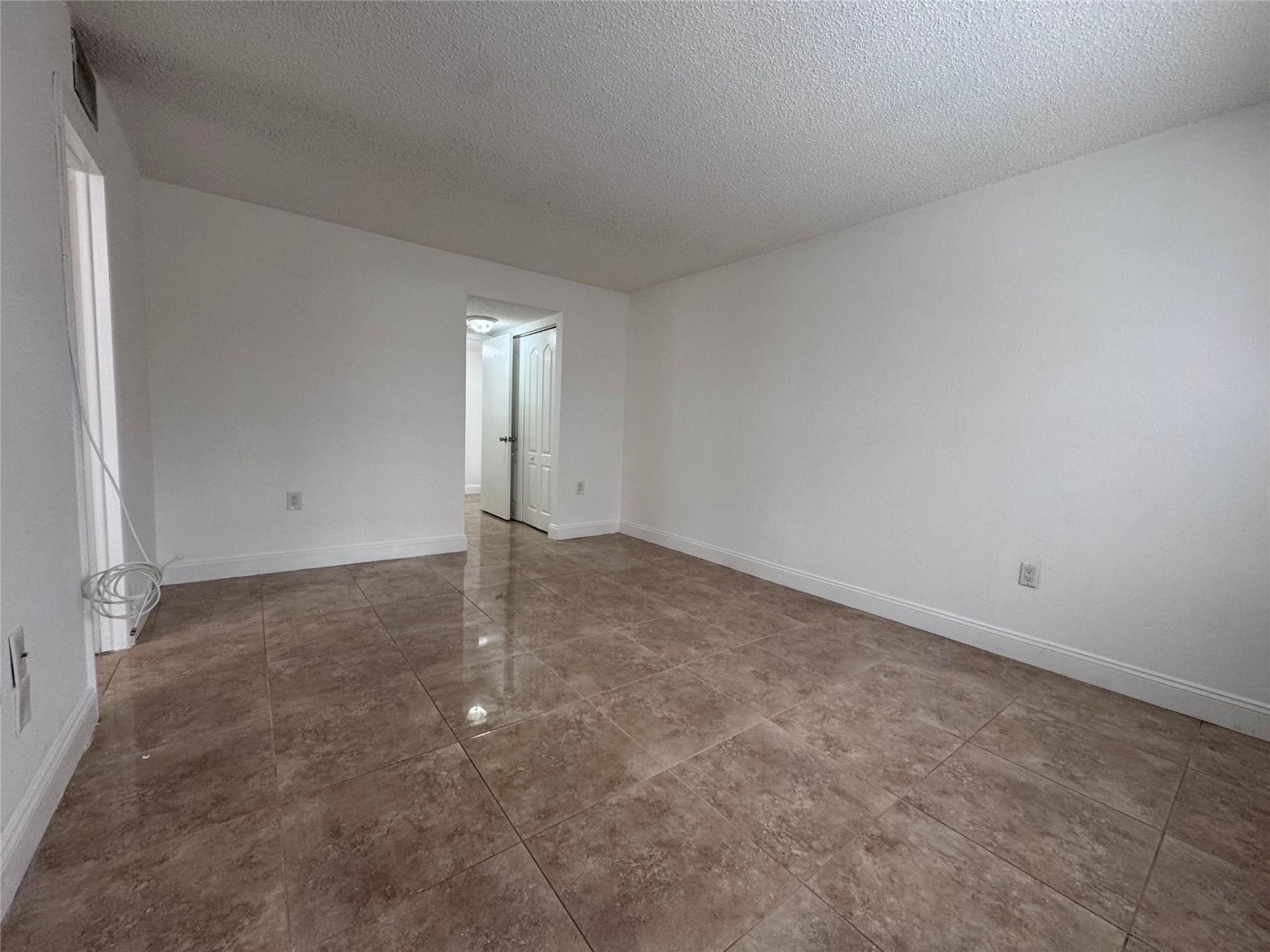 4205 N University Drive, Unit 107, Sunrise, FL 33351 Photo