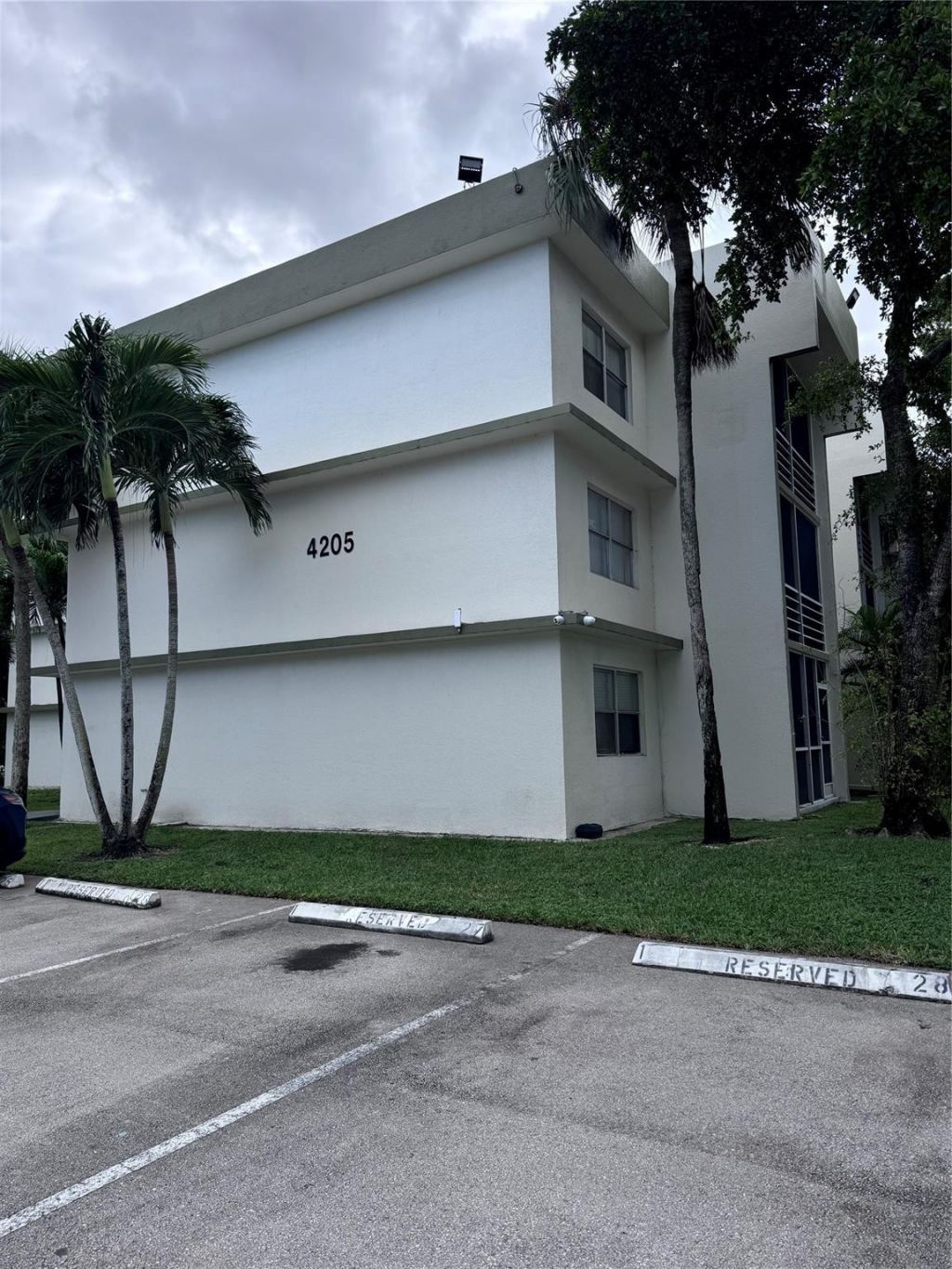 4205 N University Drive, Unit 107, Sunrise, FL 33351 Photo