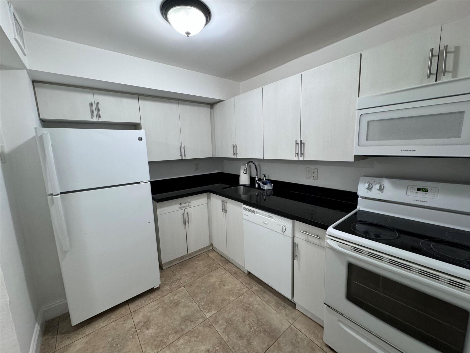 4205 N University Drive, Unit 107, Sunrise, FL 33351 Photo