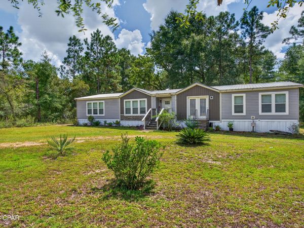 3325 Eagle Court , Chipley, FL 32428