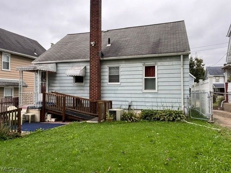 449 Marview Avenue, Akron, OH 44310 Photo 4