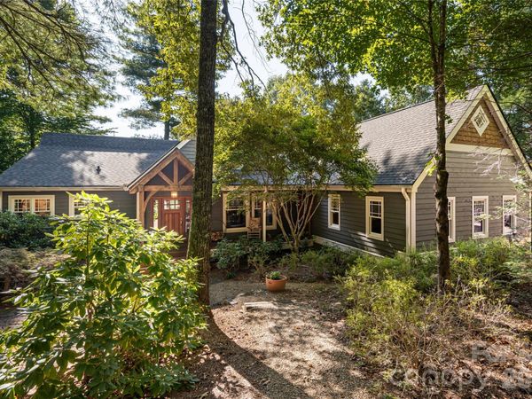 137 Bear Landing Drive , Hendersonville, NC 28792