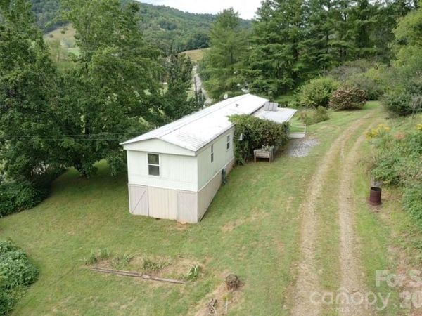 418 Green Valley Road , Leicester, NC 28748