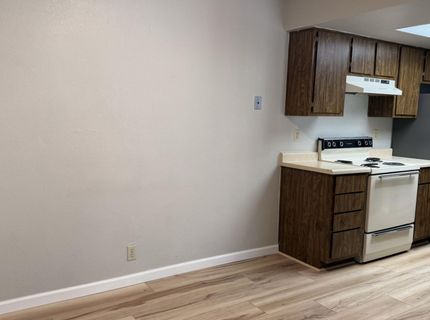7680 Bluestone Drive, Unit APT X390, Reno, NV 89511 Photo