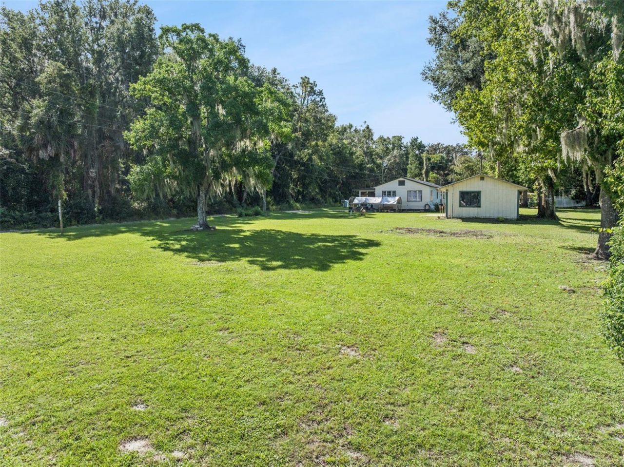 54901 Cedar Crest Rd , Astor, FL 32102 Photo