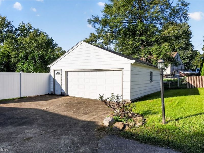 7004 Southern Boulevard, Boardman, OH 44512 Photo 4