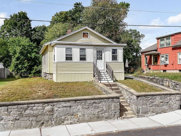 66 Seventh Ave, Lowell, MA 01854