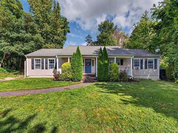 550 South St, Somerset, MA 02726