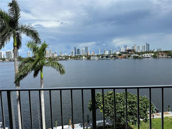 16558 NE 26th Ave , Unit 5D, North Miami Beach, FL 33160