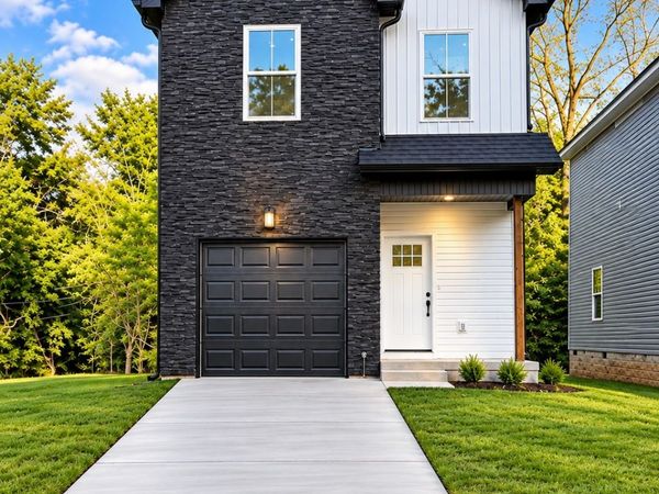 811 Gracey Ave, Clarksville, TN 37040