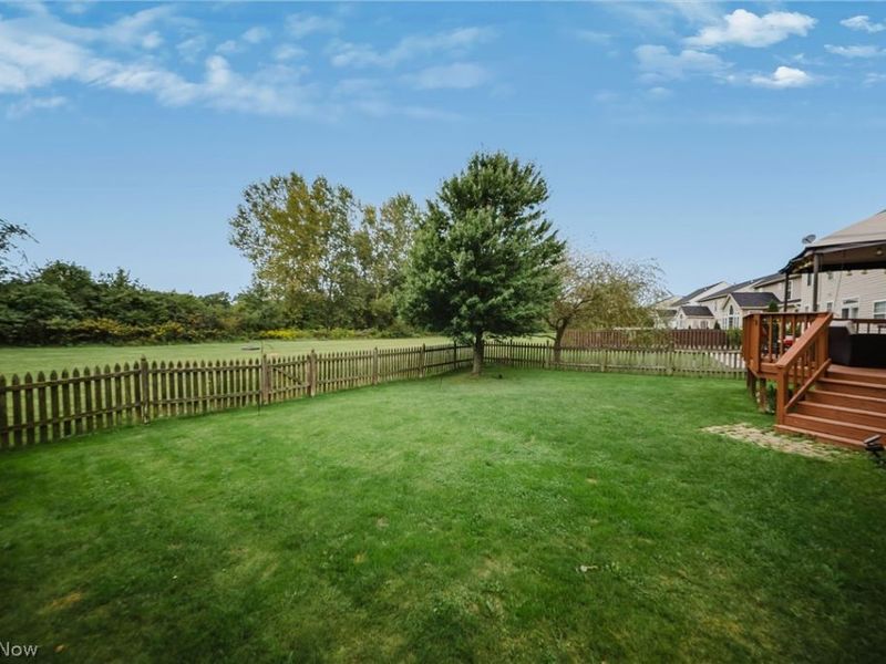 6160 W Breezeway Drive, North Ridgeville, OH 44039 Photo 4