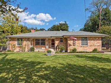 2868 Ripplewood Drive, Dallas, TX 75228