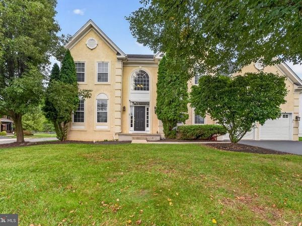 81 CRESTVIEW DRIVE, CLINTON, NJ 08809