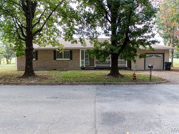 412 N Louise Avenue, St James, MO 65559