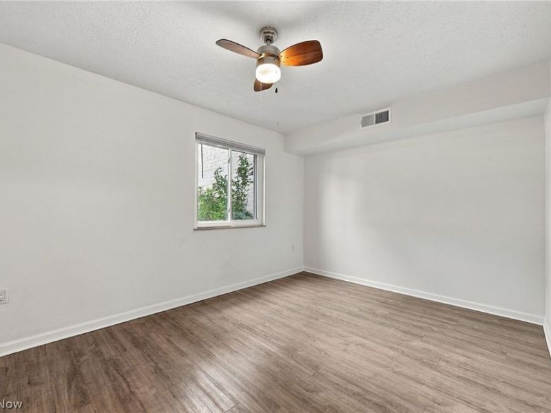 8507 N Akins Road, Unit 104, North Royalton, OH 44133 Photo 13