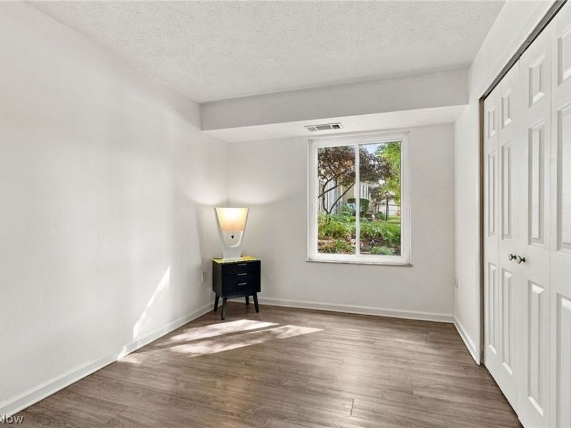 8507 N Akins Road, Unit 104, North Royalton, OH 44133 Photo 15