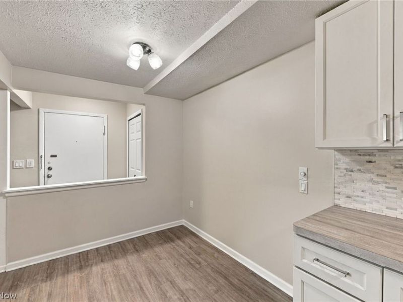 8507 N Akins Road, Unit 104, North Royalton, OH 44133 Photo 7