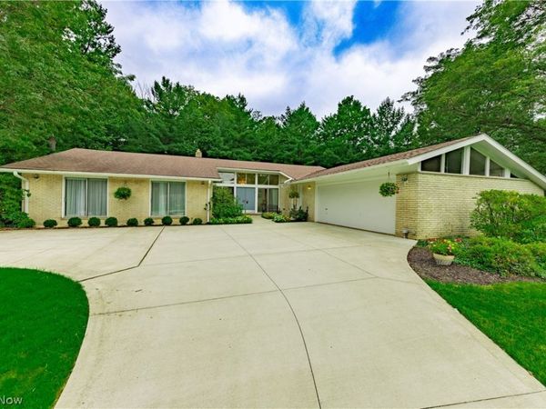 3318 Bremerton Road, Pepper Pike, OH 44124