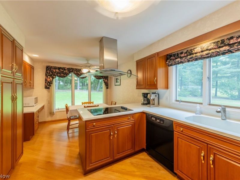 3318 Bremerton Road, Pepper Pike, OH 44124 Photo 10