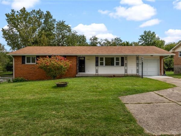 2340 Derr Road, Springfield, OH 45503