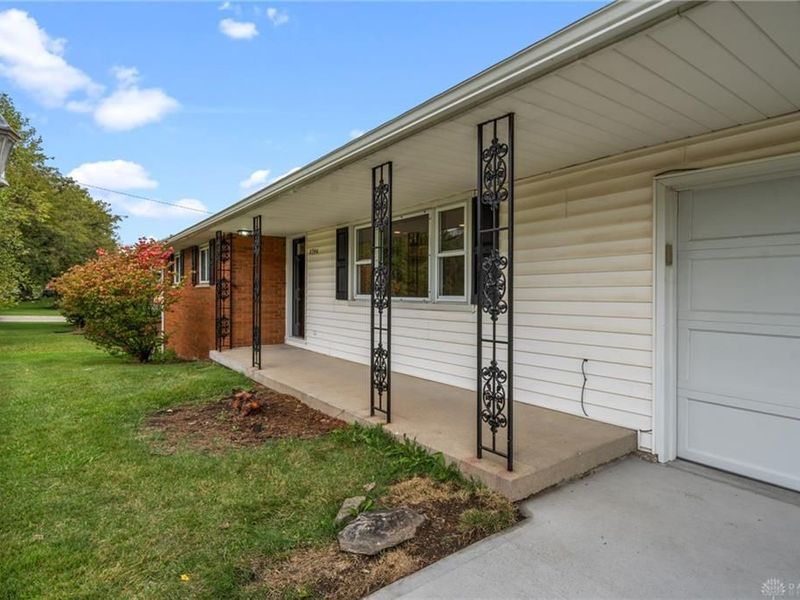 2340 Derr Road, Springfield, OH 45503 Photo 4