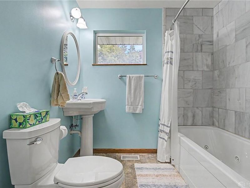 5748 Mallard Drive, Huber Heights, OH 45424 Photo 9