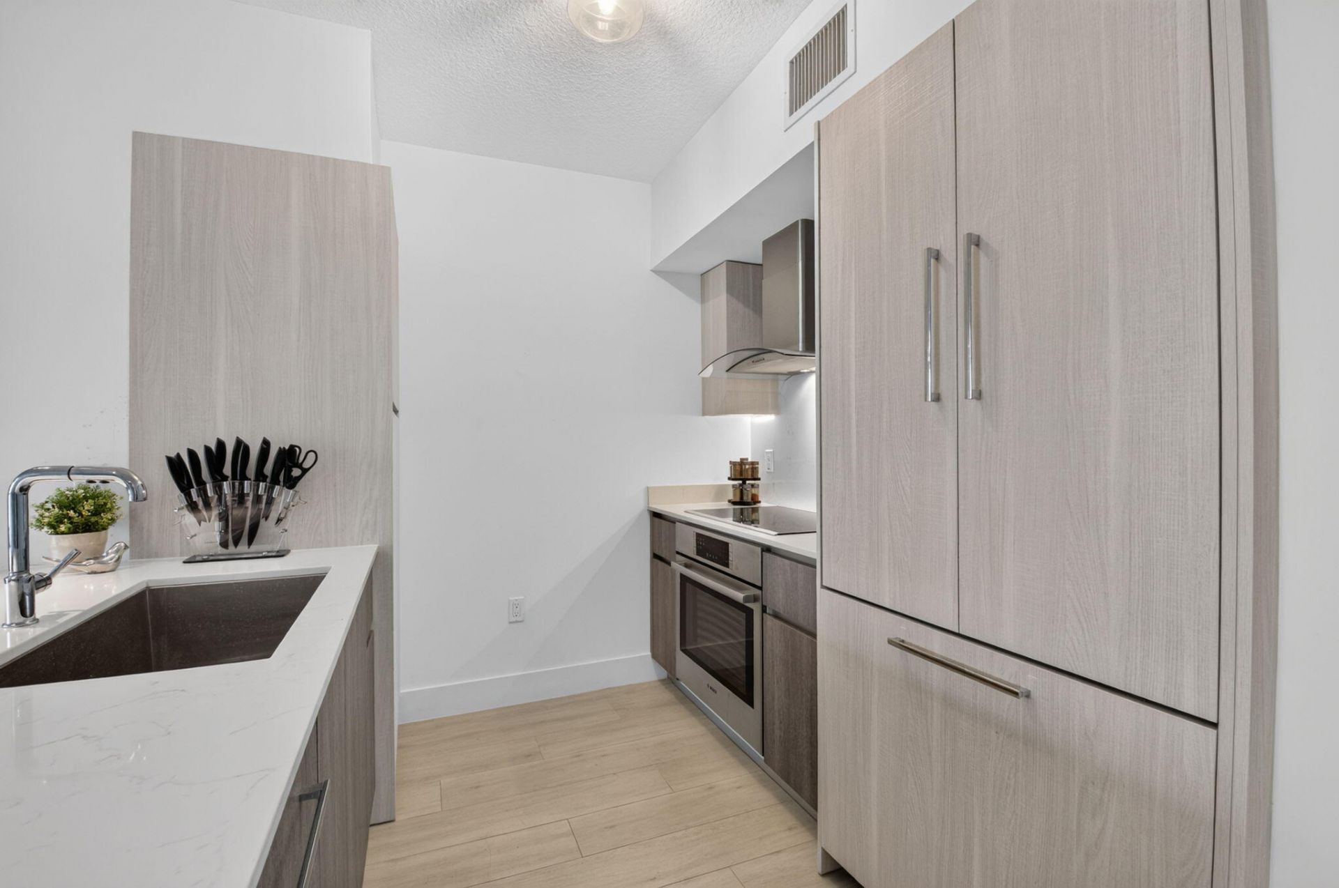 111 SE 1st Avenue, Unit 317, Delray Beach, FL 33444 Photo