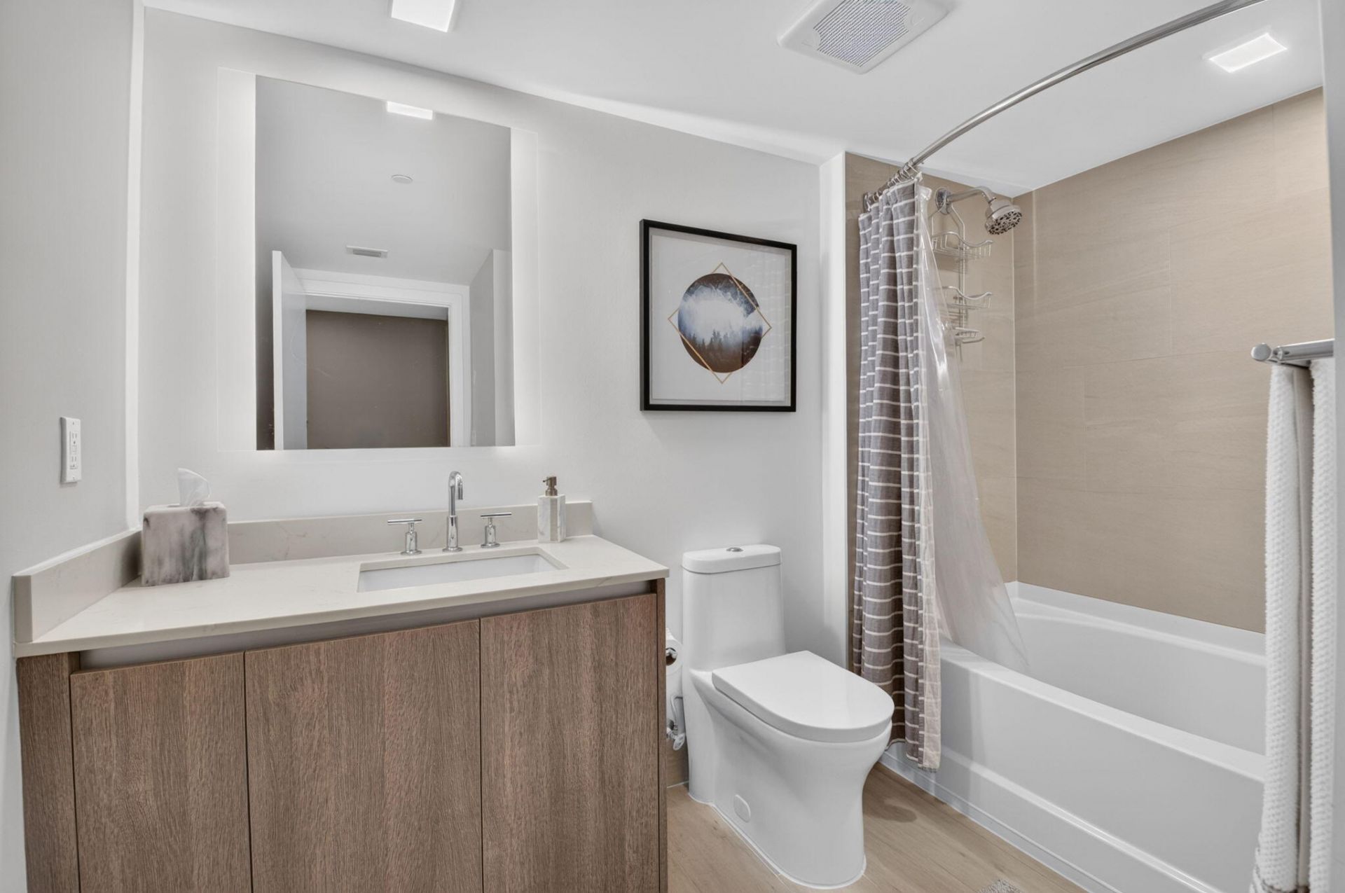 111 SE 1st Avenue, Unit 317, Delray Beach, FL 33444 Photo