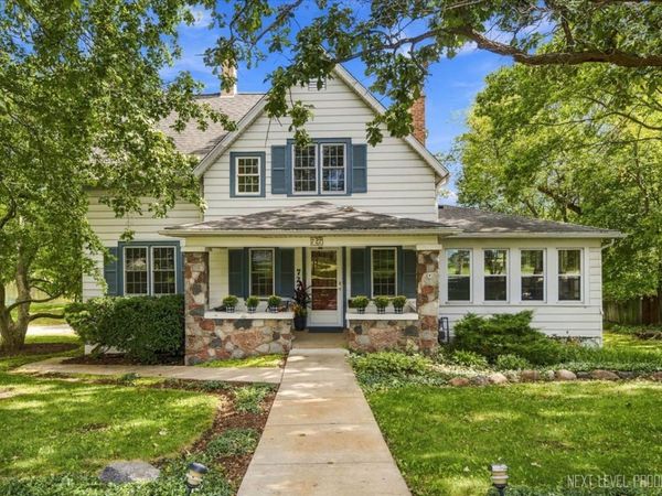 727 N First Street , Geneva, IL 60134