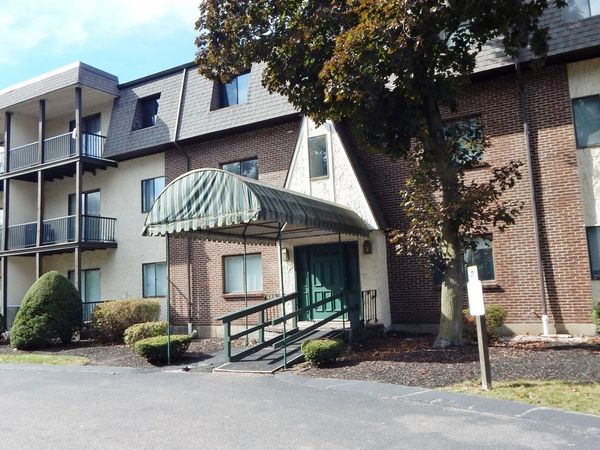 232 Canton St, Unit 107, Randolph, MA 02368