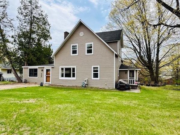 145 W Court Street, Boyne City, MI 49712