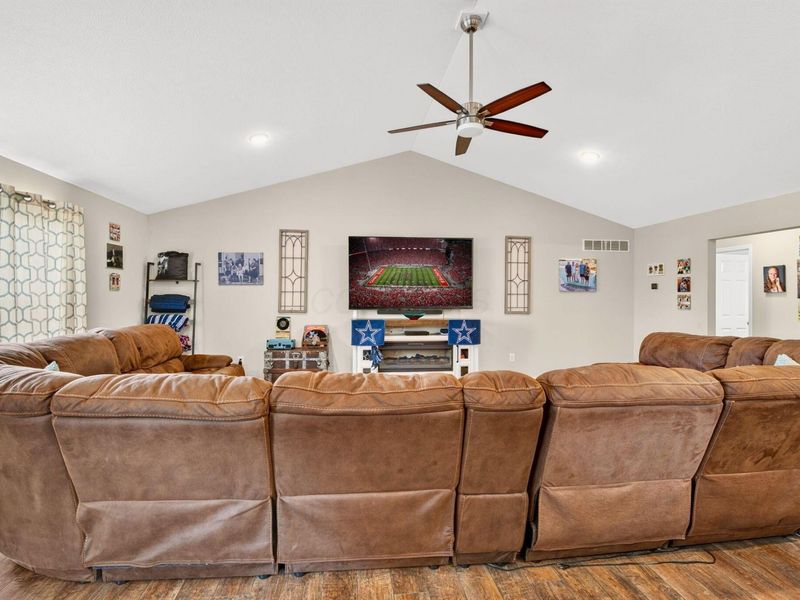 1628 Pickerington Road NW, Carroll, OH 43112 Photo 31