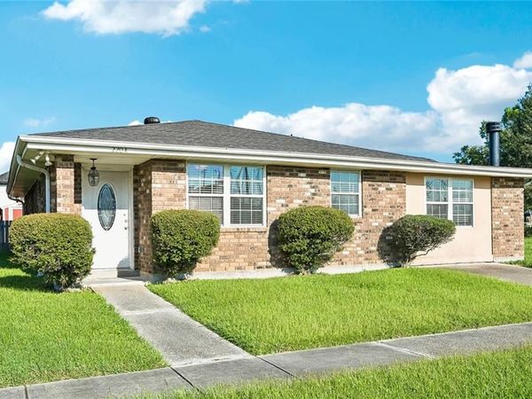 2204 VERONICA Drive , Chalmette, LA 70043