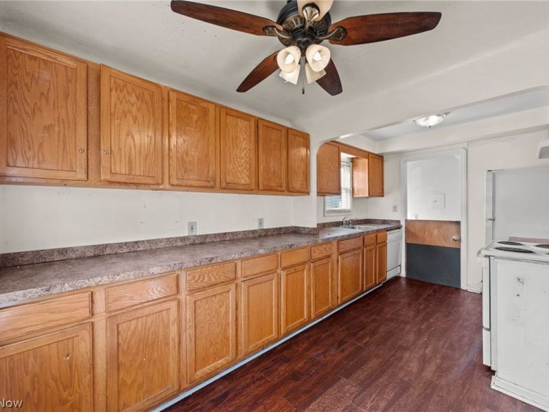 6006 Snow Road, Parma, OH 44129 Photo 7