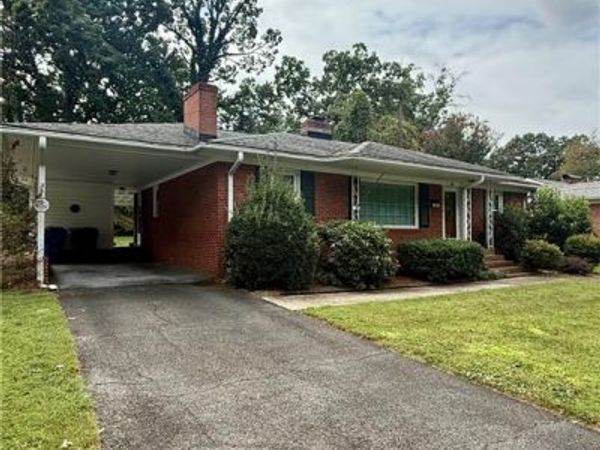 305 Wrenn Avenue, Mount Airy, NC 27030