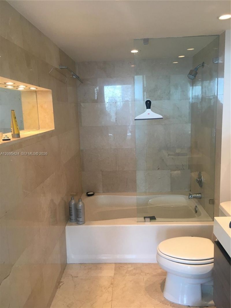 90 Alton Rd, Unit 2711, Miami Beach, FL 33139 Photo