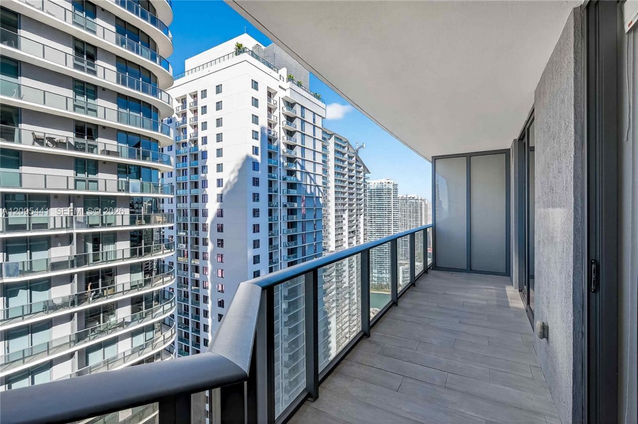 45 SW 9th St , Unit 3807, Miami, FL 33130 Photo
