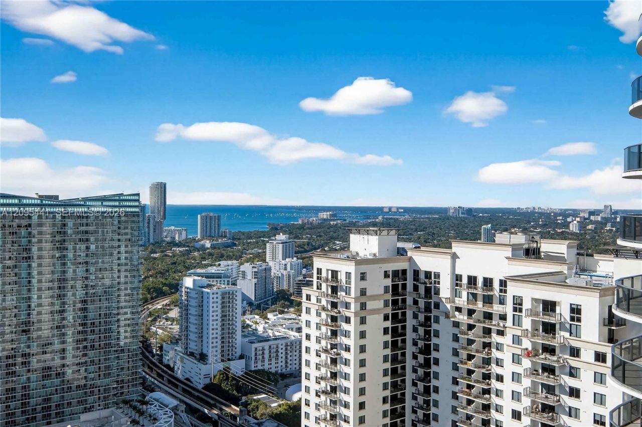 45 SW 9th St , Unit 3807, Miami, FL 33130 Photo