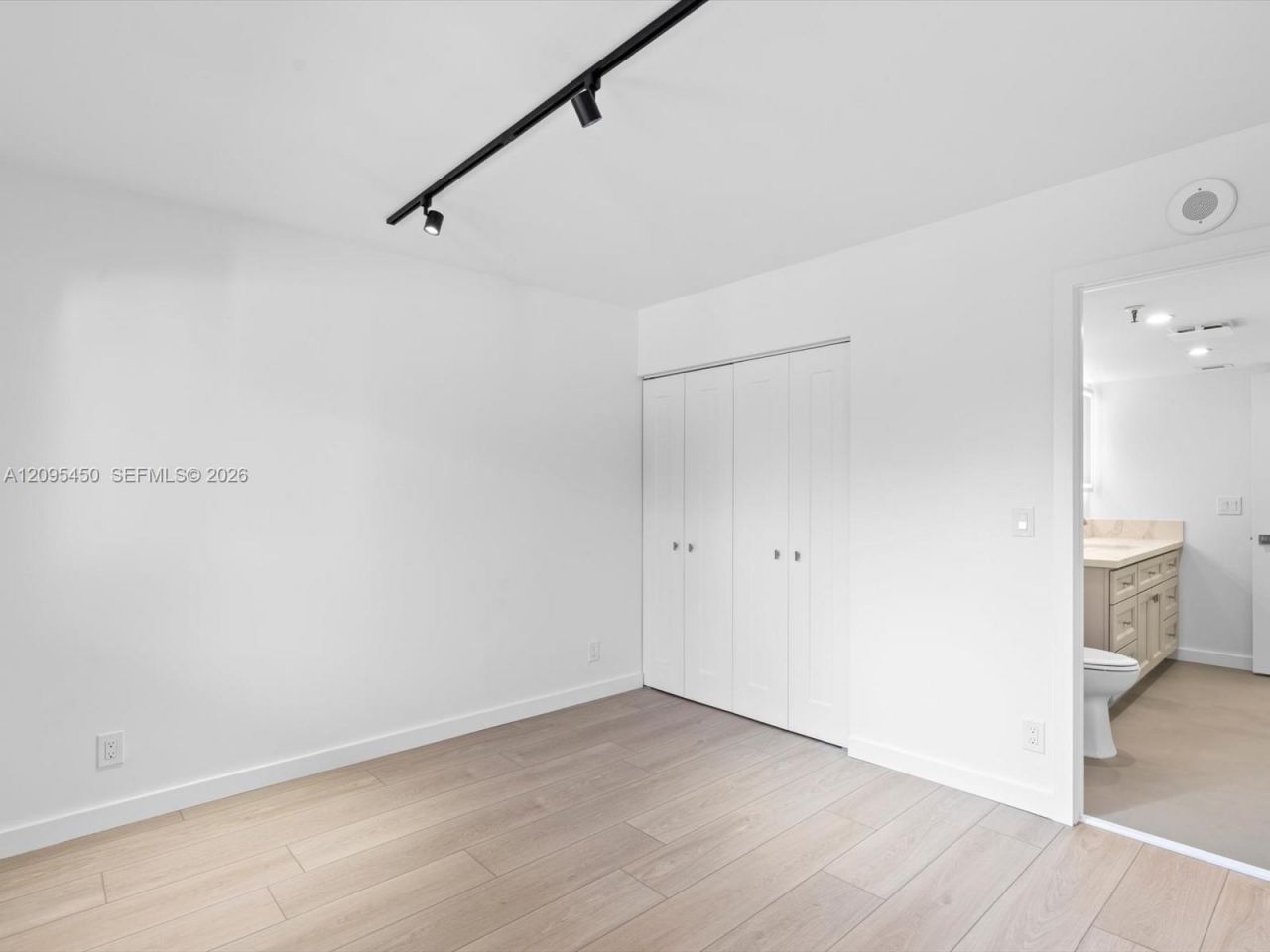 2200 S Cypress Bend Dr, Unit 303, Pompano Beach, FL 33069 Photo