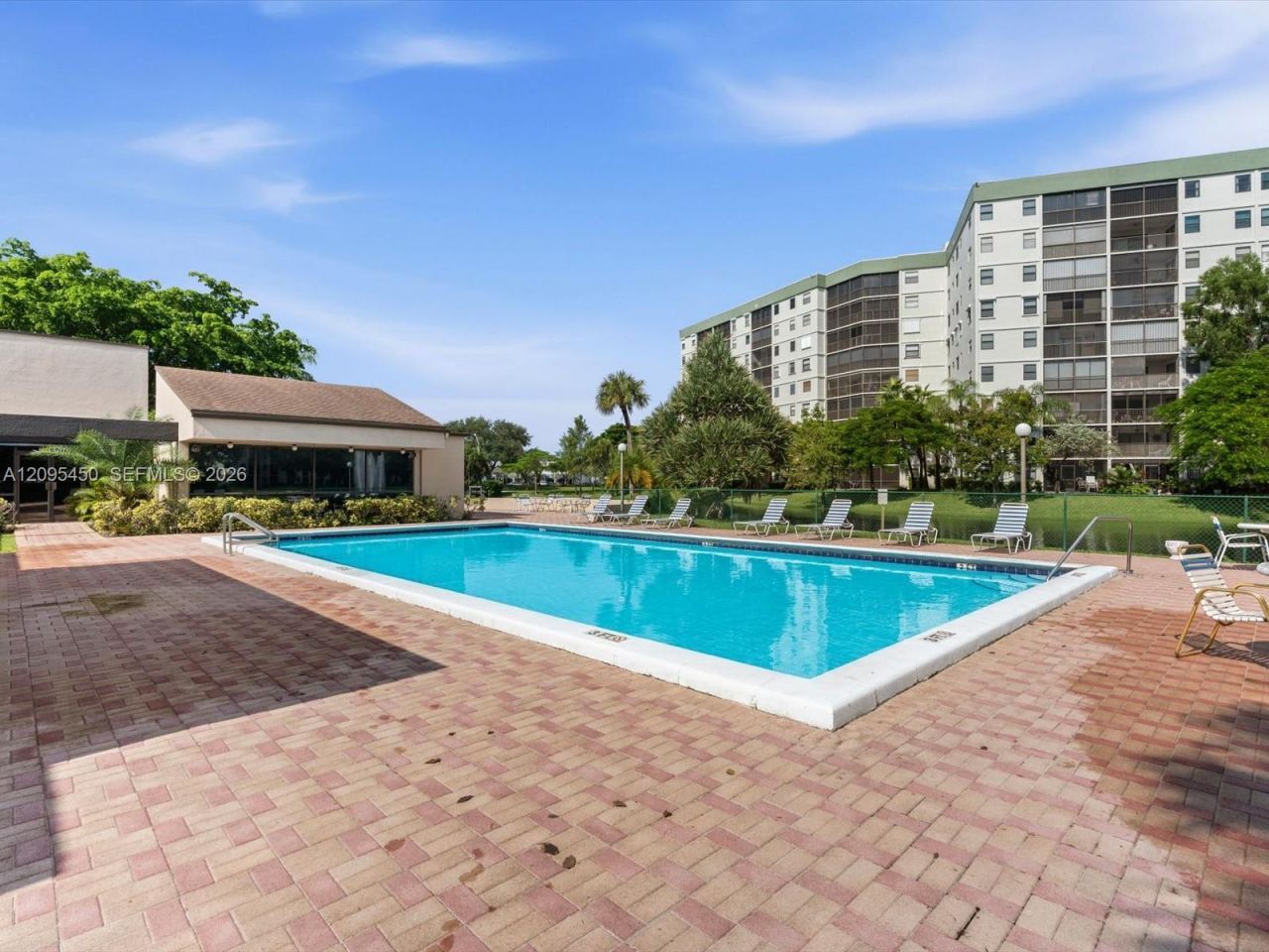 2200 S Cypress Bend Dr, Unit 303, Pompano Beach, FL 33069 Photo