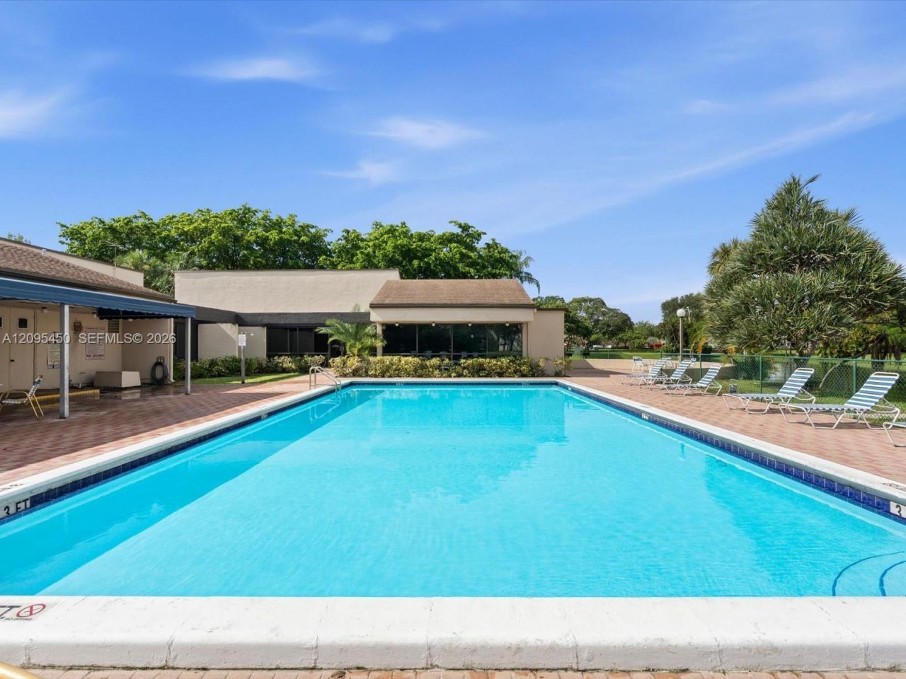 2200 S Cypress Bend Dr, Unit 303, Pompano Beach, FL 33069 Photo