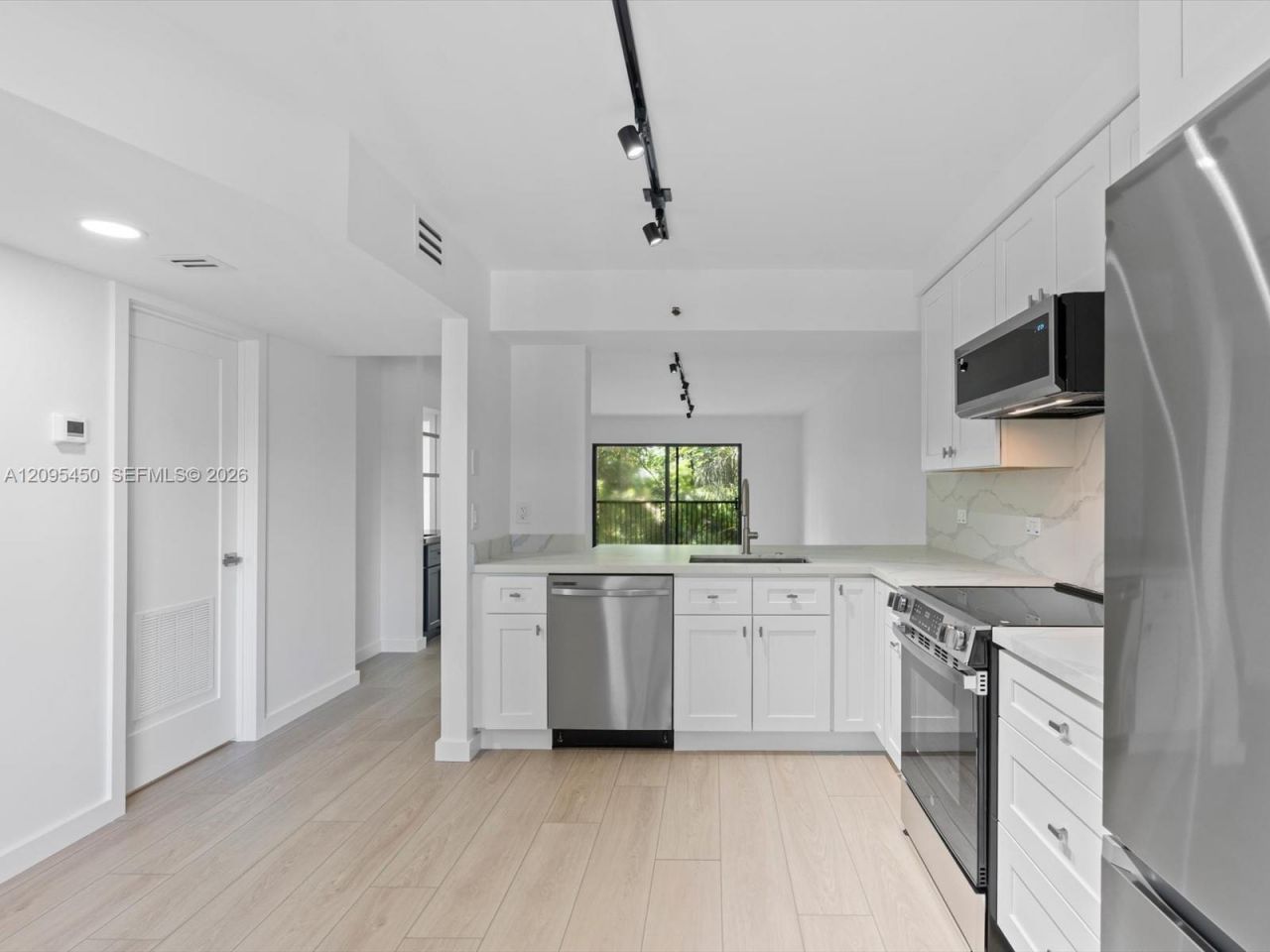 2200 S Cypress Bend Dr, Unit 303, Pompano Beach, FL 33069 Photo