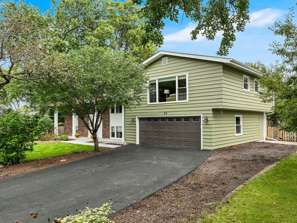 28 Ashlawn Avenue, Oswego, IL 60543